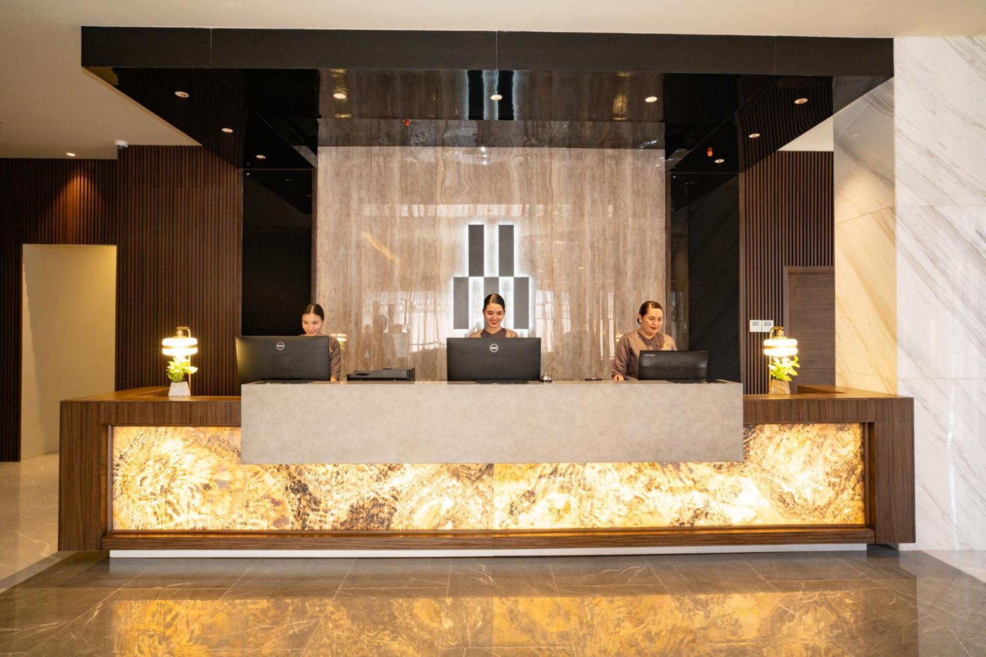 Amber Hotel - Cebu Esterno foto